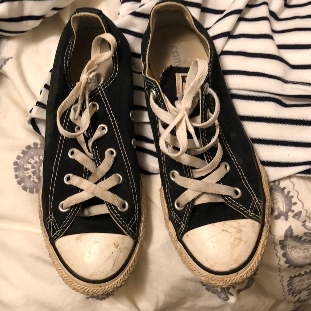Black converse